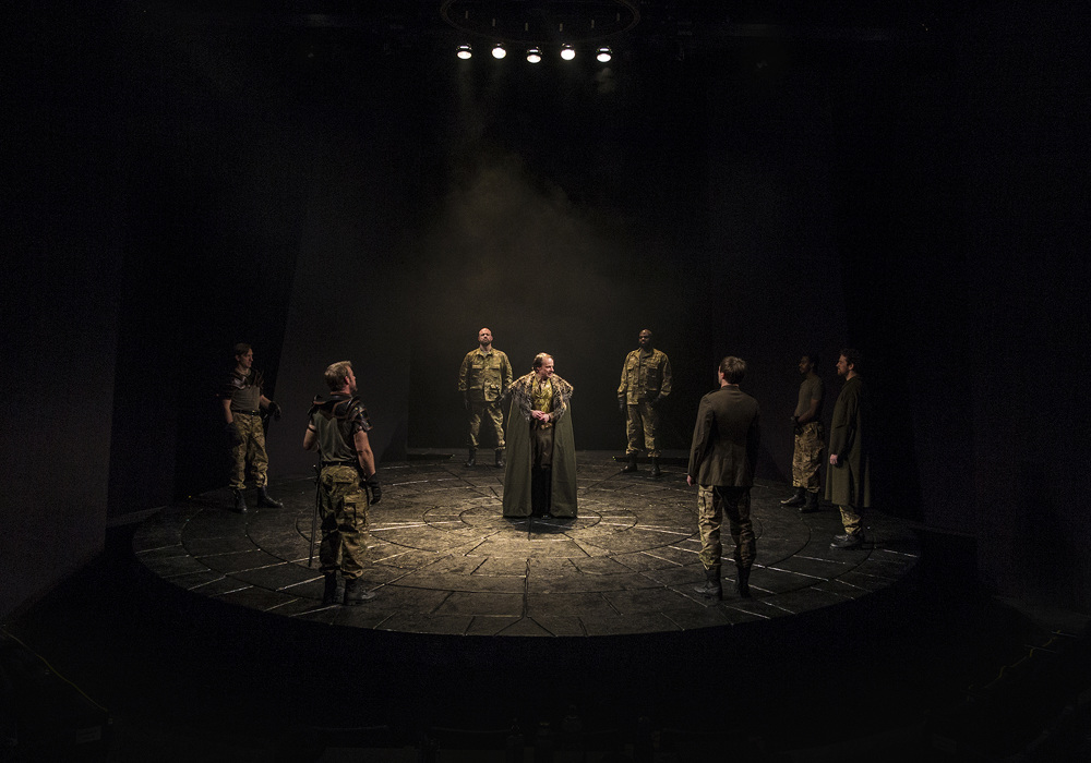 macbeths representation of ambition in the play macbeth macbeths representation of ambition in the play macbeth